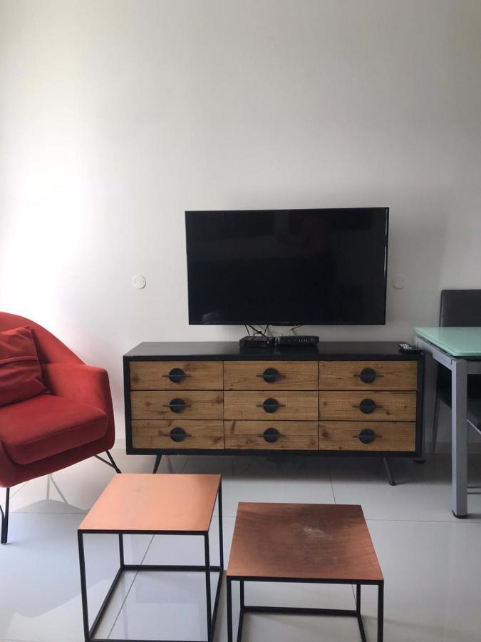 Modern Flat On Best Location In Town Baitulmaqdis Luaran gambar
